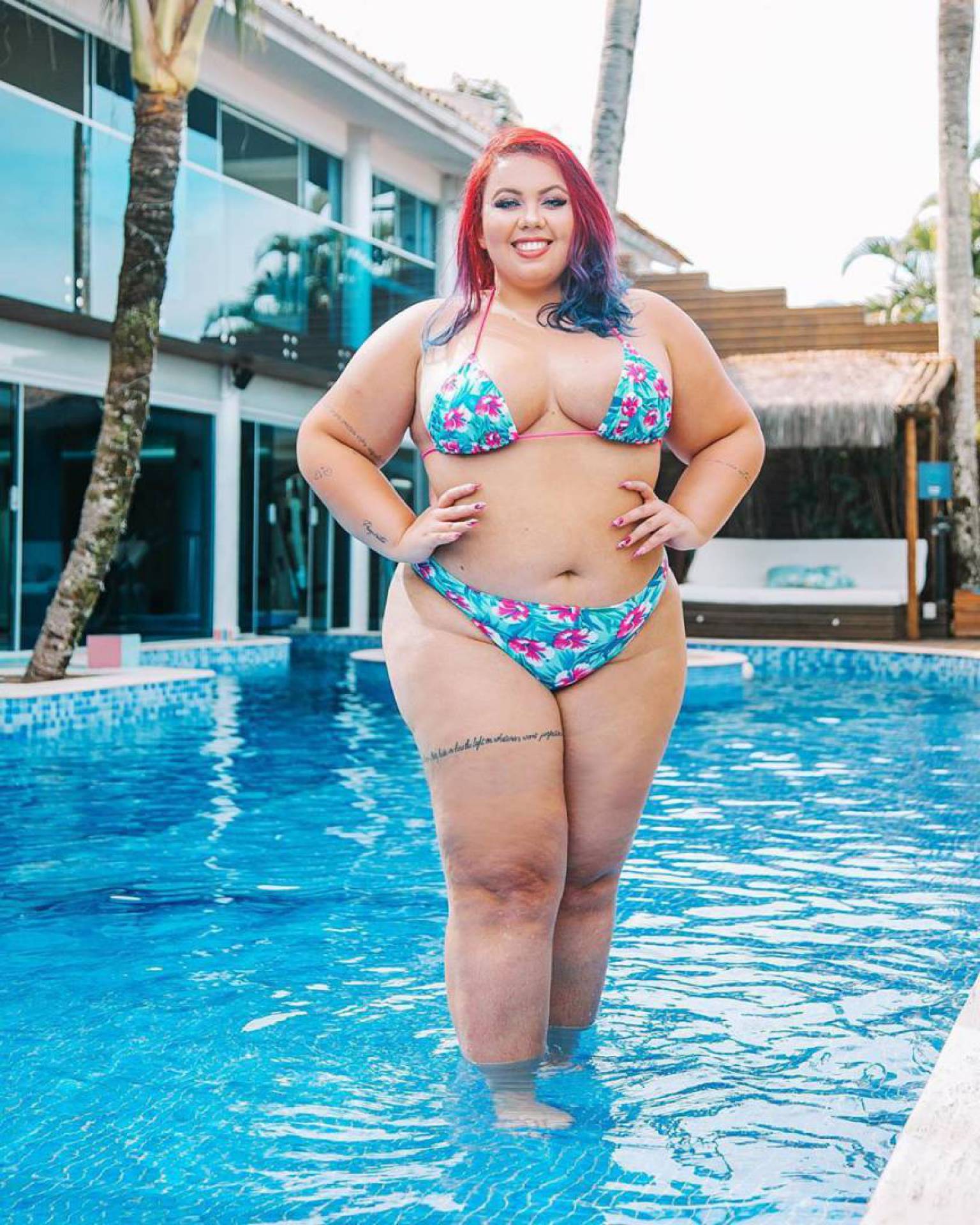 A bailarina Thainá Morango