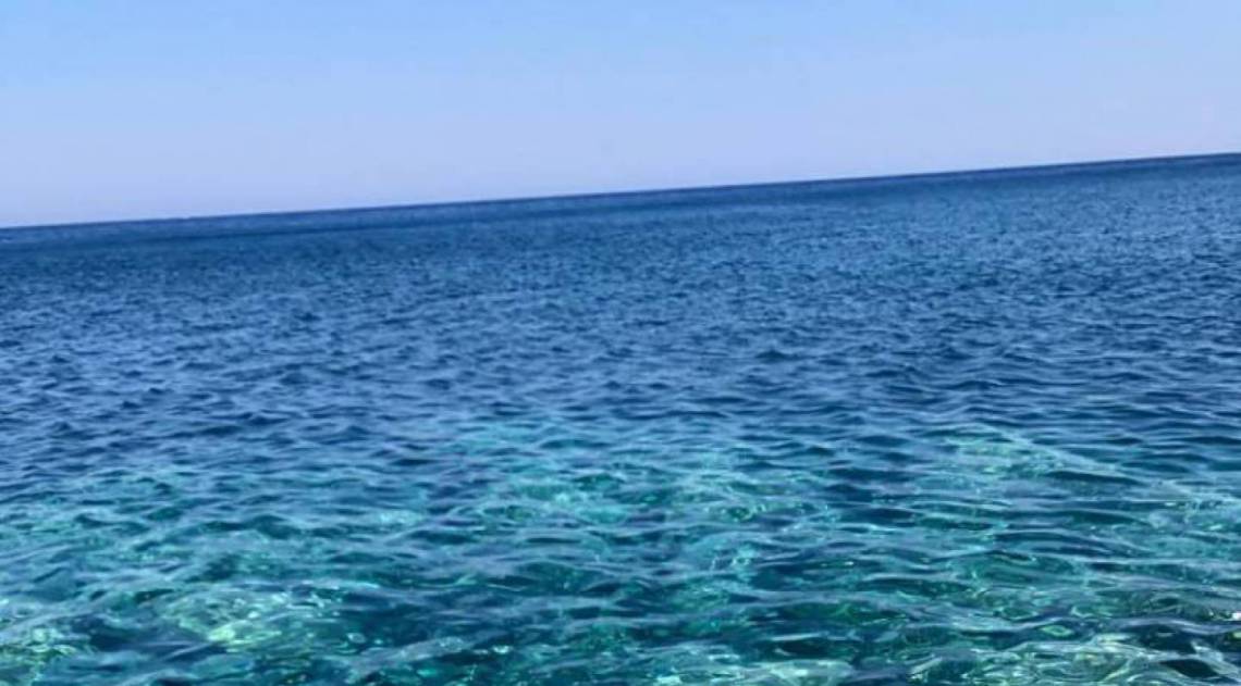 Ana Paula Evangelista curte f&Atilde;&copy;rias na Gr&Atilde;&copy;cia