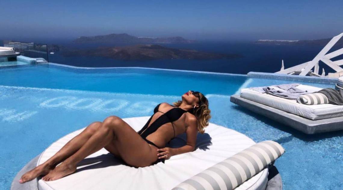 Ana Paula Evangelista curte f&eacute;rias na Gr&eacute;cia