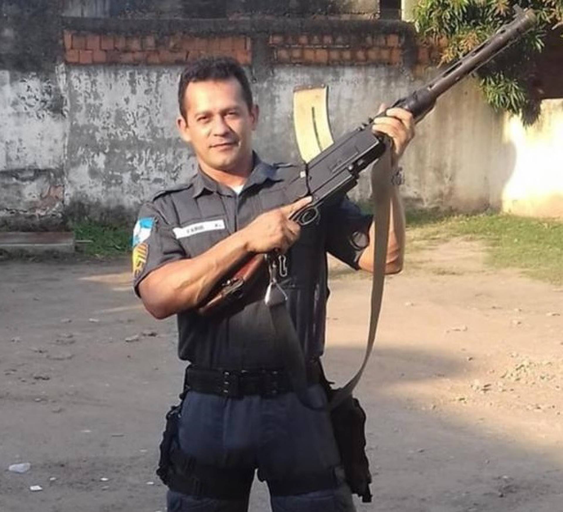 Fábio Jesiel tinha 46 anos e estava na corporação desde novembro de 1998 - Internet / Reprodução 