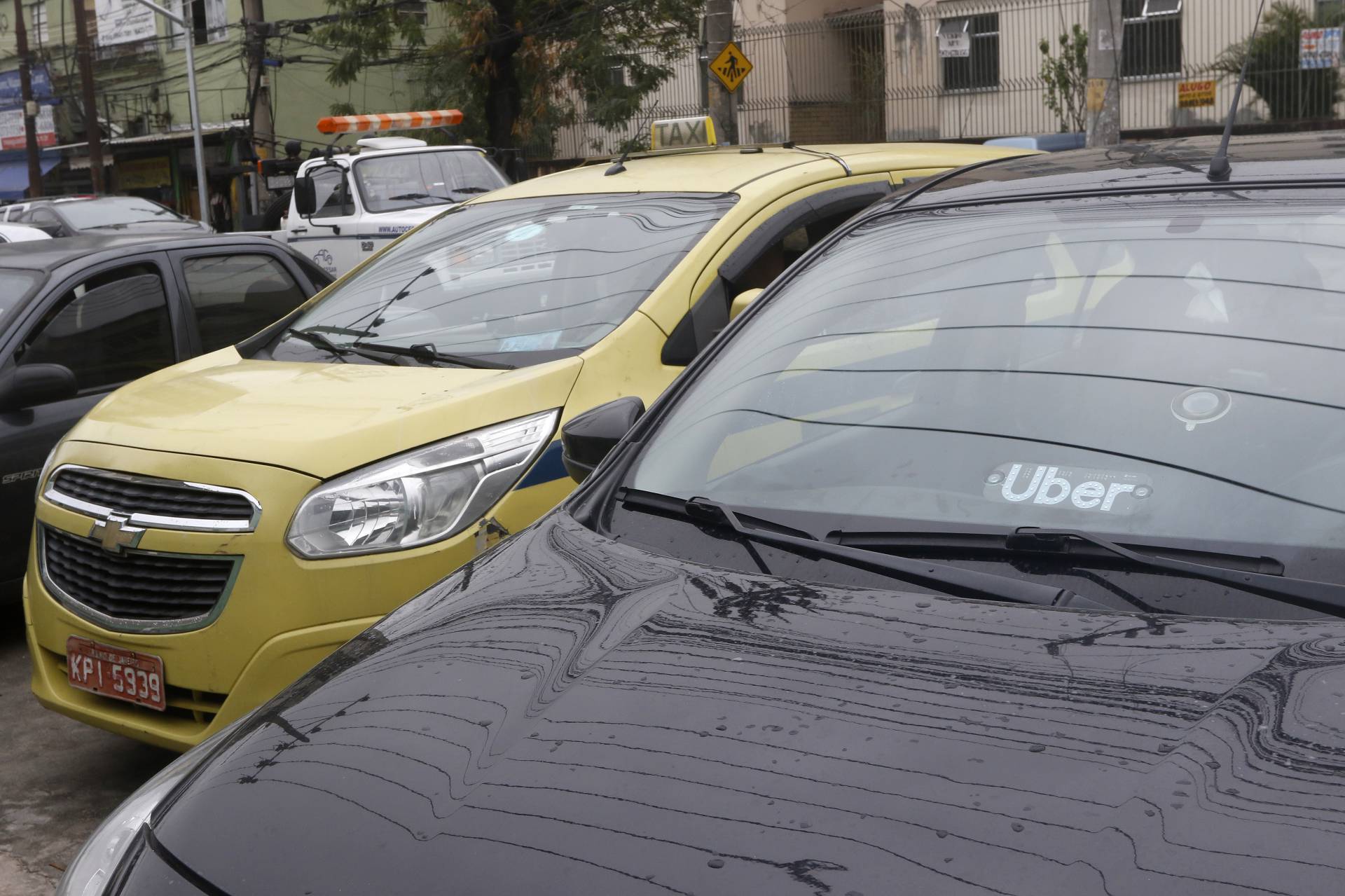 Projeto pode punir motorista que não tiver troco em dinheiro com corrida grátis