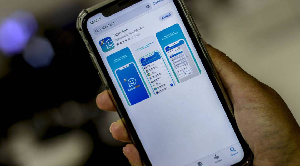 Aplicativo &quot;Caixa Tem&quot; permite aos cidad&atilde;os o acesso ao dinheiro do aux&iacute;lio emergencial - Marcello Casal Jr/Ag&ecirc;ncia Brasil
