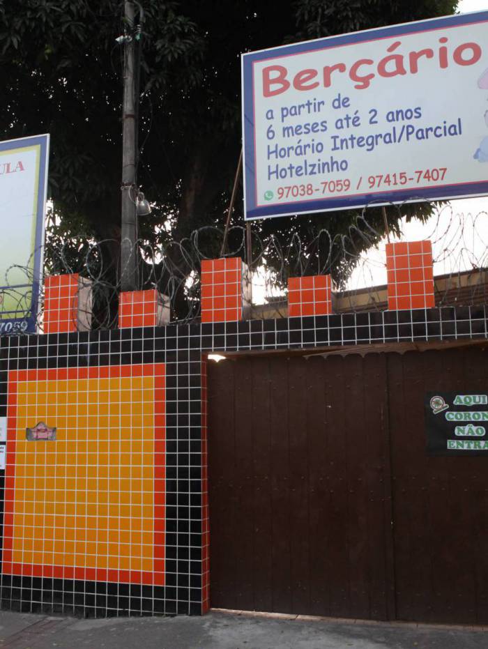 Escola infantil de Madureira, na Zona Norte, precisou fechar as portas mais uma vez, após desembargador proibir aulas presenciais
