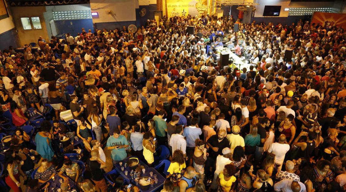 Moacyr Luz e o Samba do Trabalhador, no Clube Renascença, no Andaraí