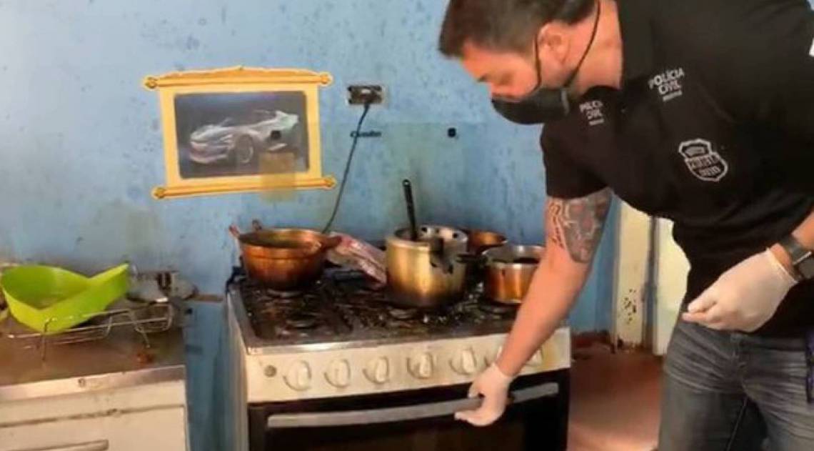 Restos do corpo do animal foram encontrados no forno
 - Reprodução/Polícia Civil do Paraná