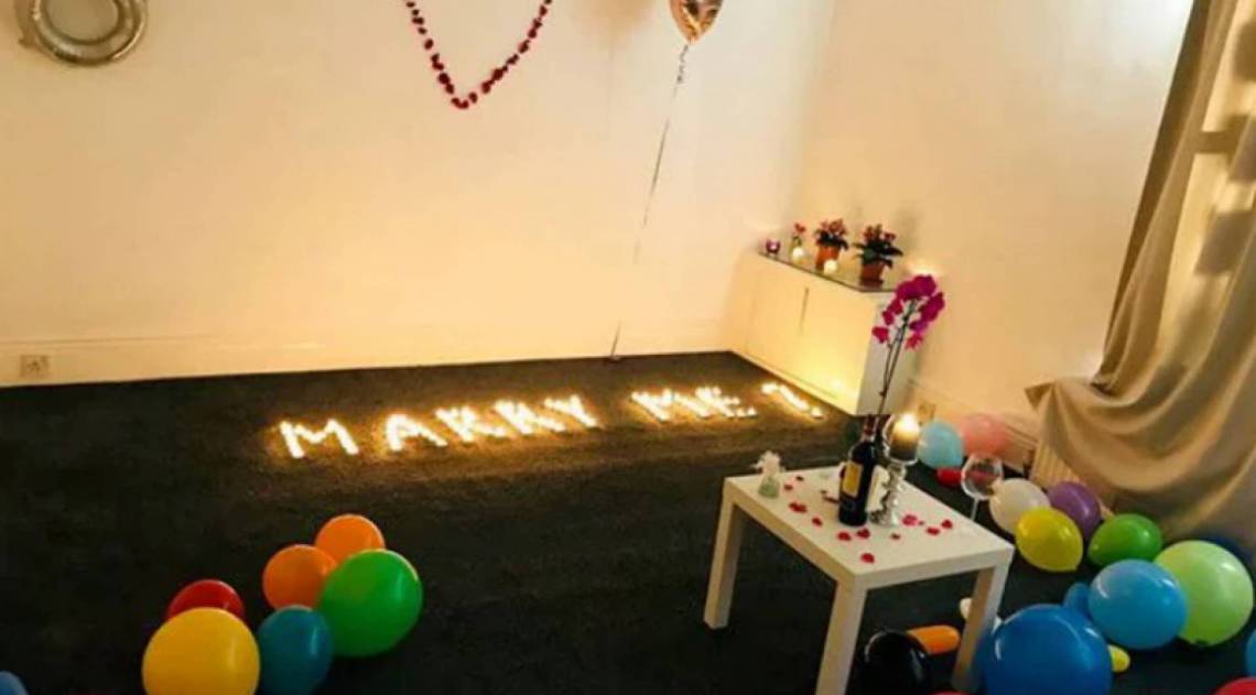 Homem inova ao pedir mulher em casamento e incendeia o apartamento - Reprodução