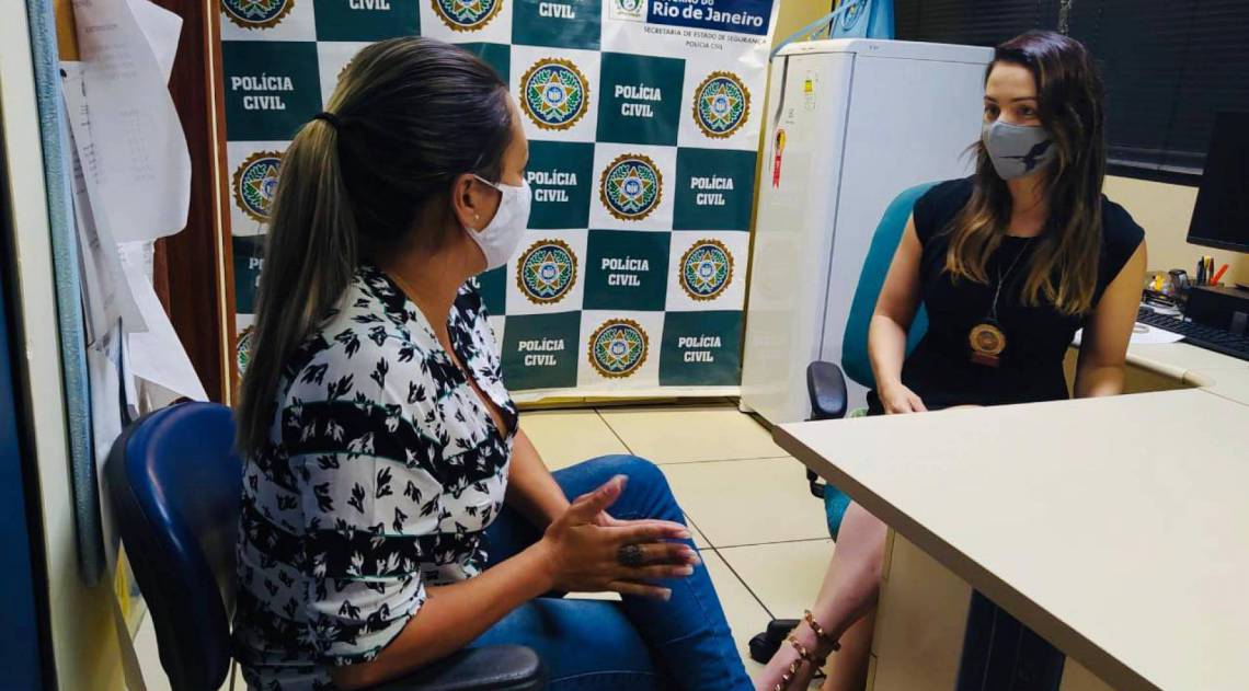 Delegada Ana Carla em reunião com representantes da pasta.  - Divulgação