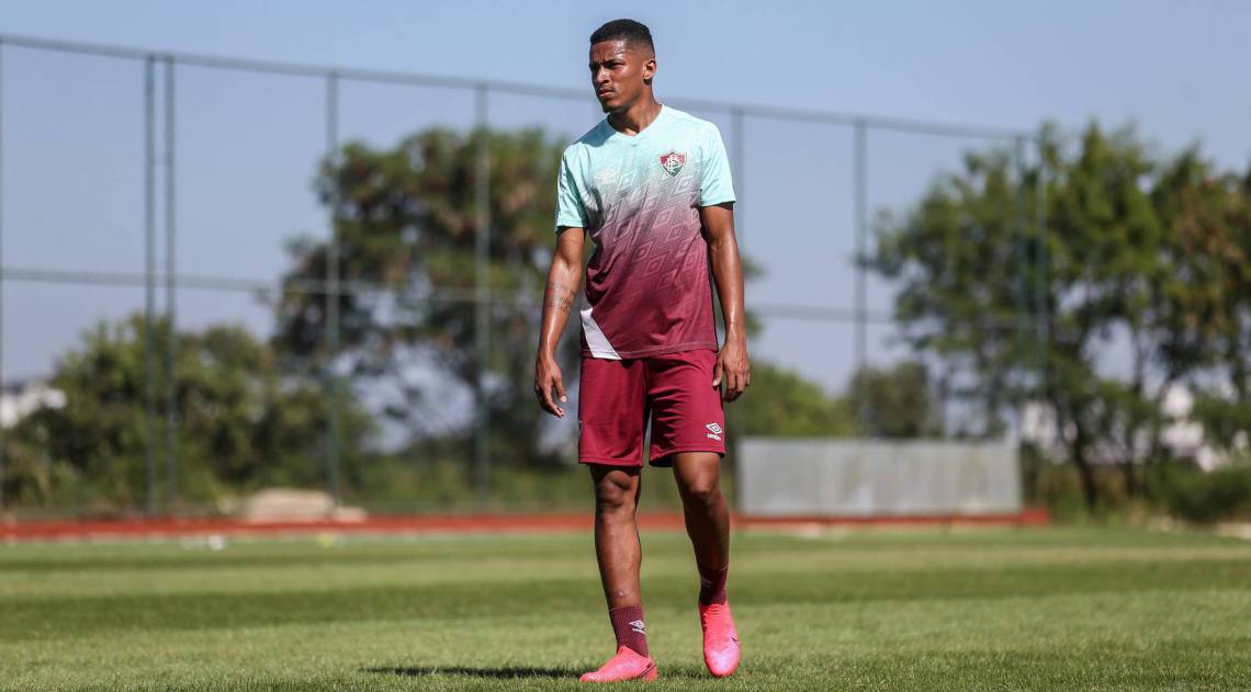 Marcos Paulo tem mais seis meses de Fluminense