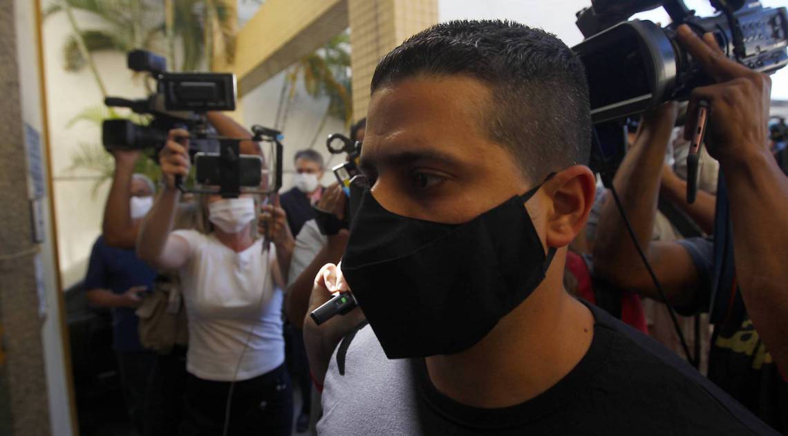 O sargento da PM Gabriel Izaú prestou depoimento na 37ª DP - Luciano Belford/Agência O Dia