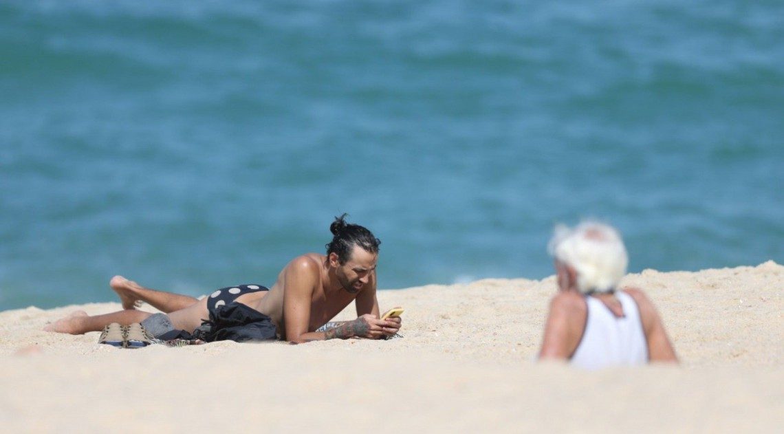 Movimenta&ccedil;&atilde;o nas praias nesta segunda-feira  - Daniel Castelo Branco / Agência O Dia 