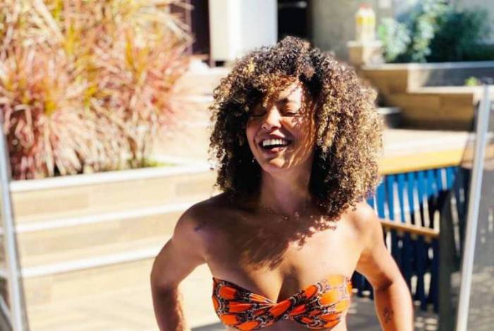 Sheron Menezzes - Reprodu&ccedil;&atilde;o Internet