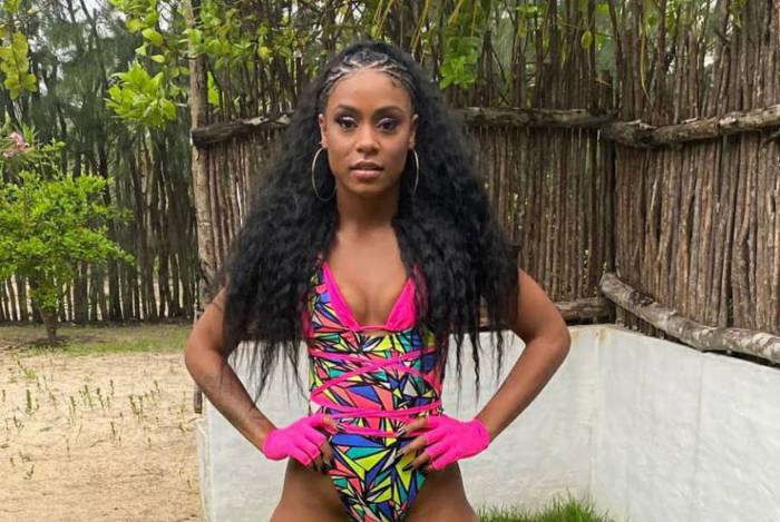 Mc Rebecca usa maiô supercavado - Reprodução/Instagram/Divulgação