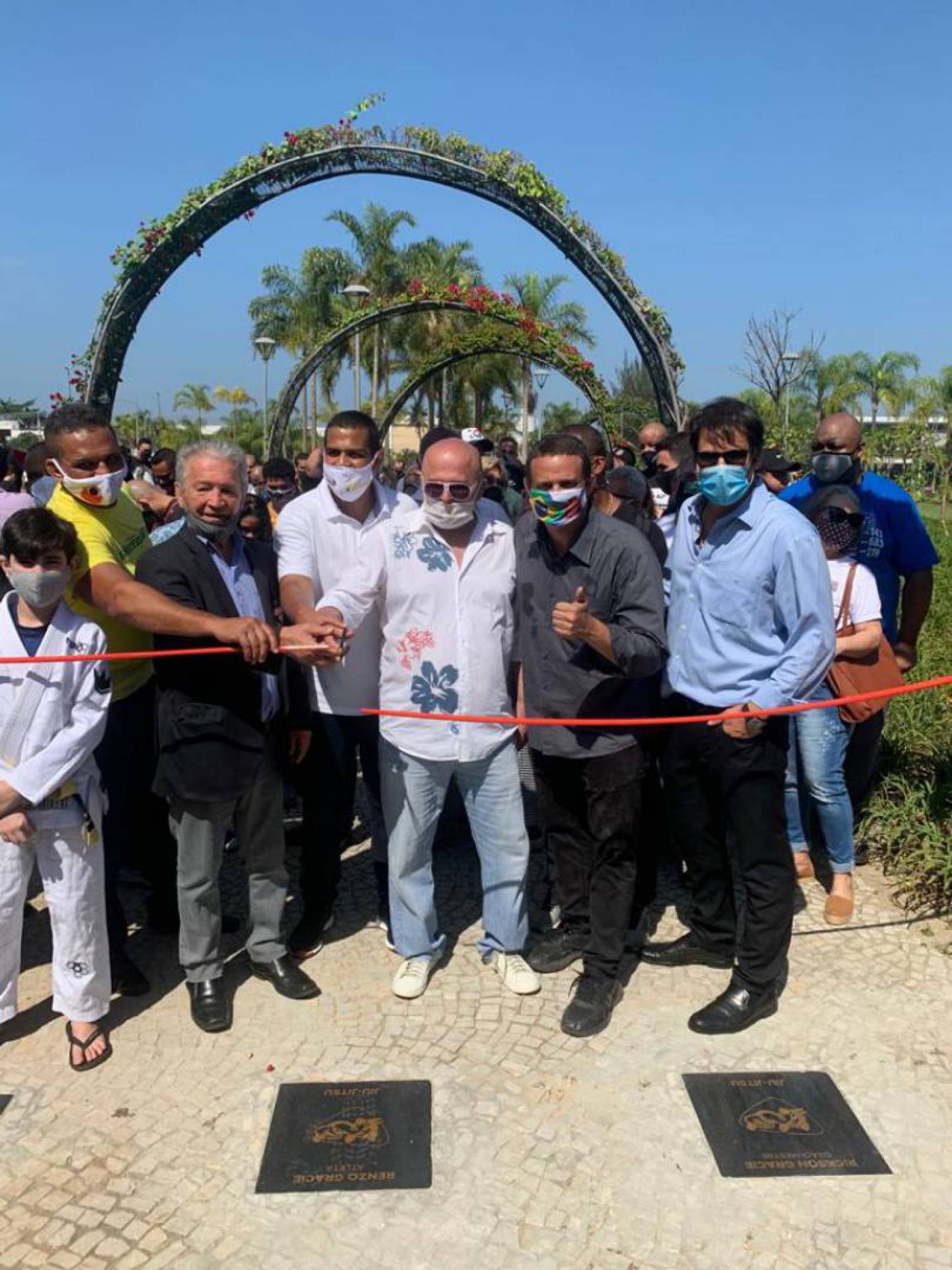 Inauguração da Calçada da Fama na última quarta contou com a presença do vereador Marcelo Arar - Divulgação