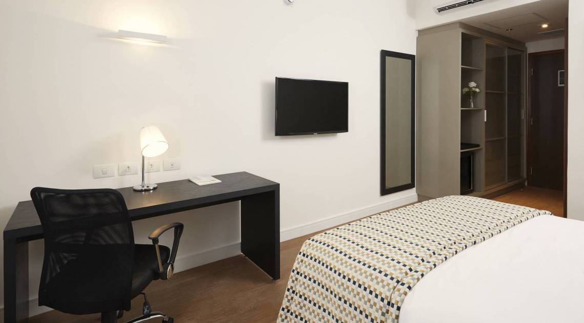 Outra visão de um dos apartamentos: hotel fica na entrada da cidade, ao lado do shopping