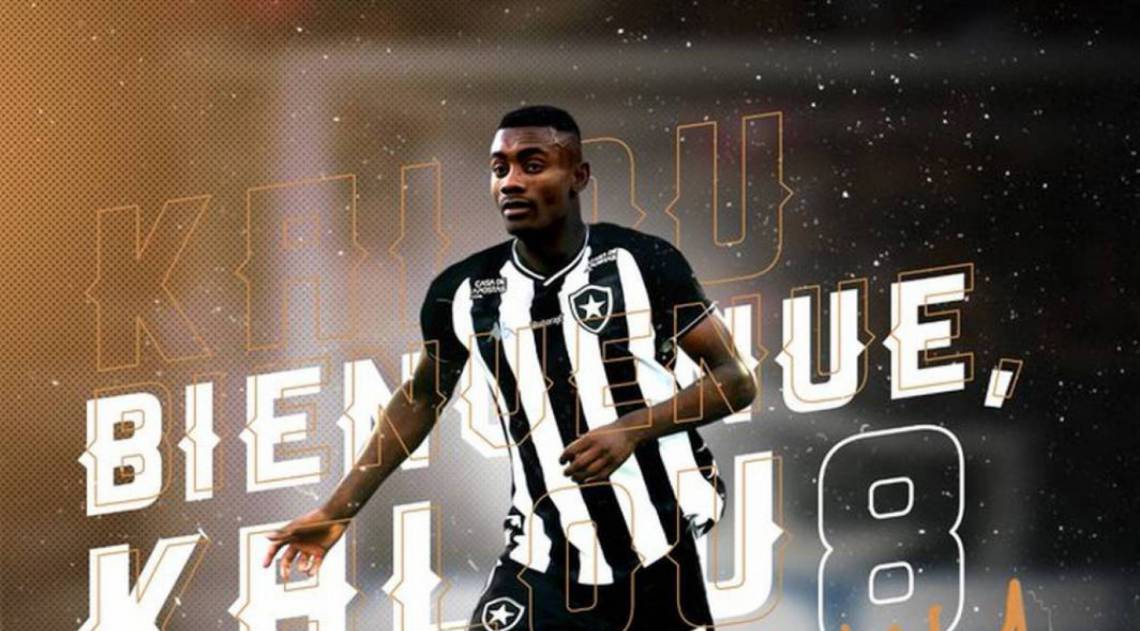 O atacante marfinense Salomon Kalou  - DIVULGA&Ccedil;&Atilde;O / BOTAFOGO