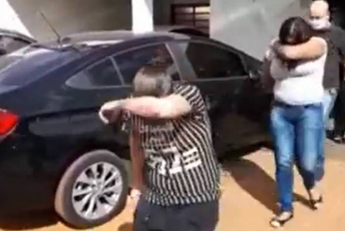 Acusada de assassinato, filha do cantor Belchior é detida