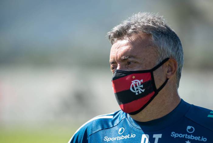 O técnico do Flamengo Domènec Torrent