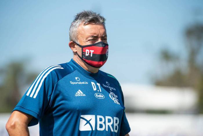 Ex-jogador do Flamengo v&ecirc; falta de respeito de Dome com o clube: 'Segue sua vida'