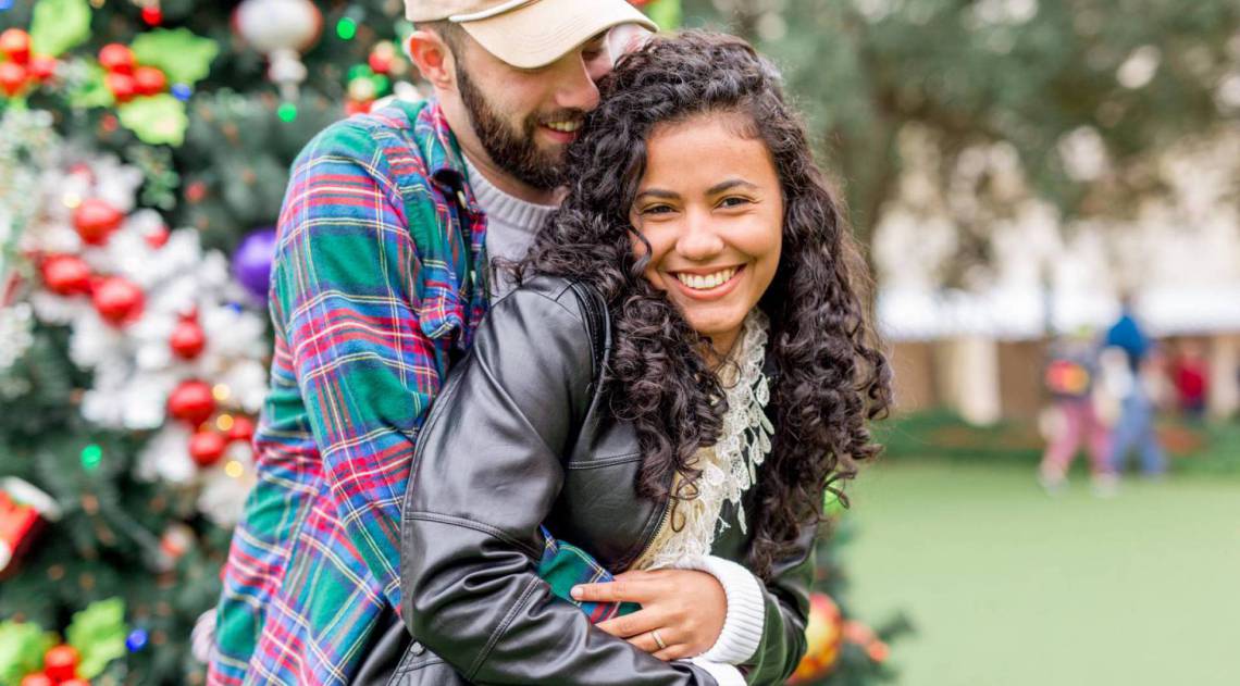 Jovem caxiense incluiu cidade natal em crachÃ¡ na Disney