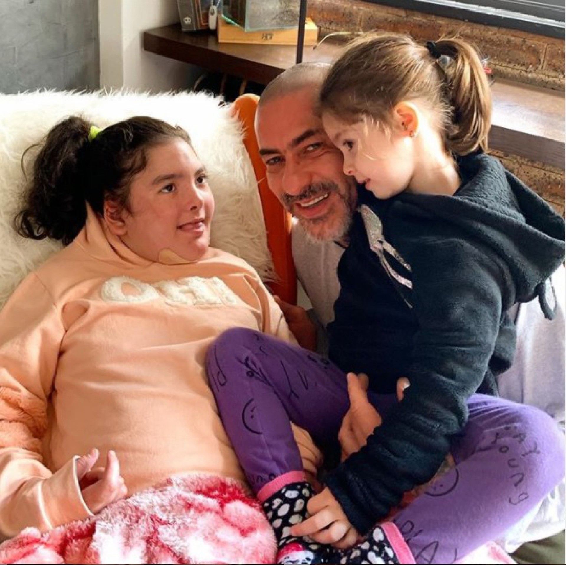 Henrique Fogaça e as filhas - Reprodução