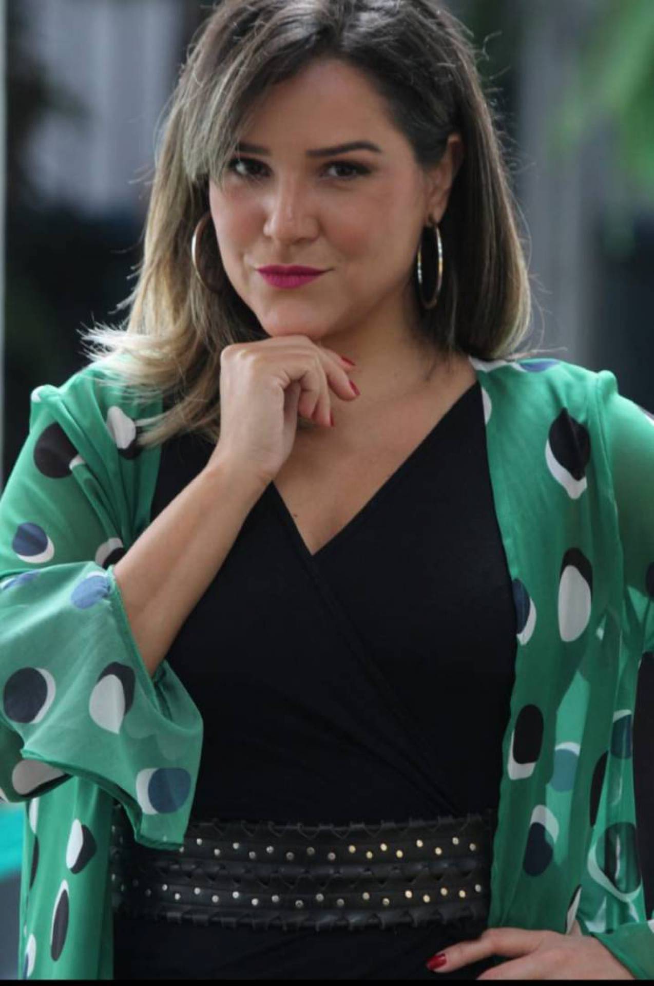 Jana Moraes, das lives da Leader, acredita que o novo formato ajuda a fortalecer as vendas online. Atividade está ganhando espaço - reprodução