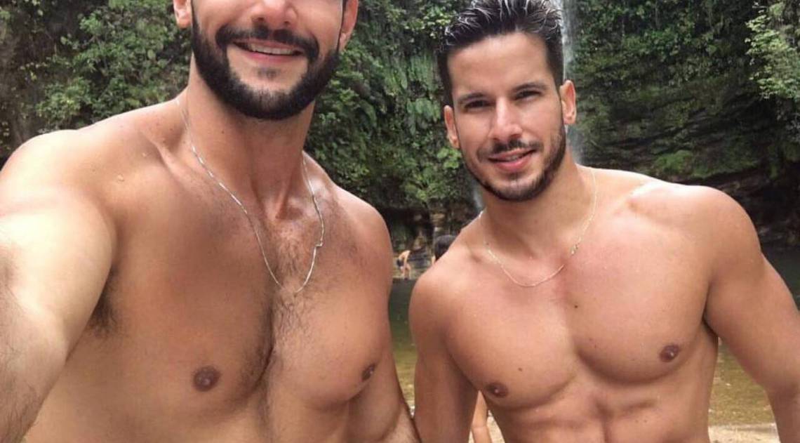 Pedro Melo e o marido, o apresentador do GNT Carlos Carvalho
