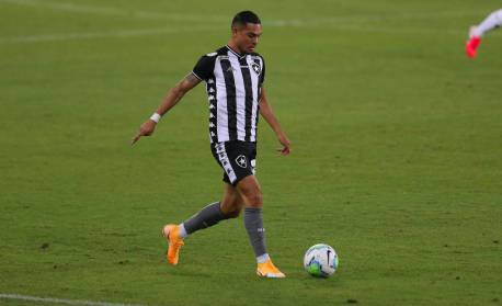 Botafogo anuncia que chegou a acordo para rescindir com atacante