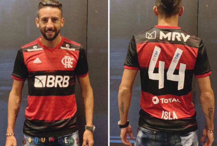Isla é o novo reforço do Flamengo e vestirá a camisa 44