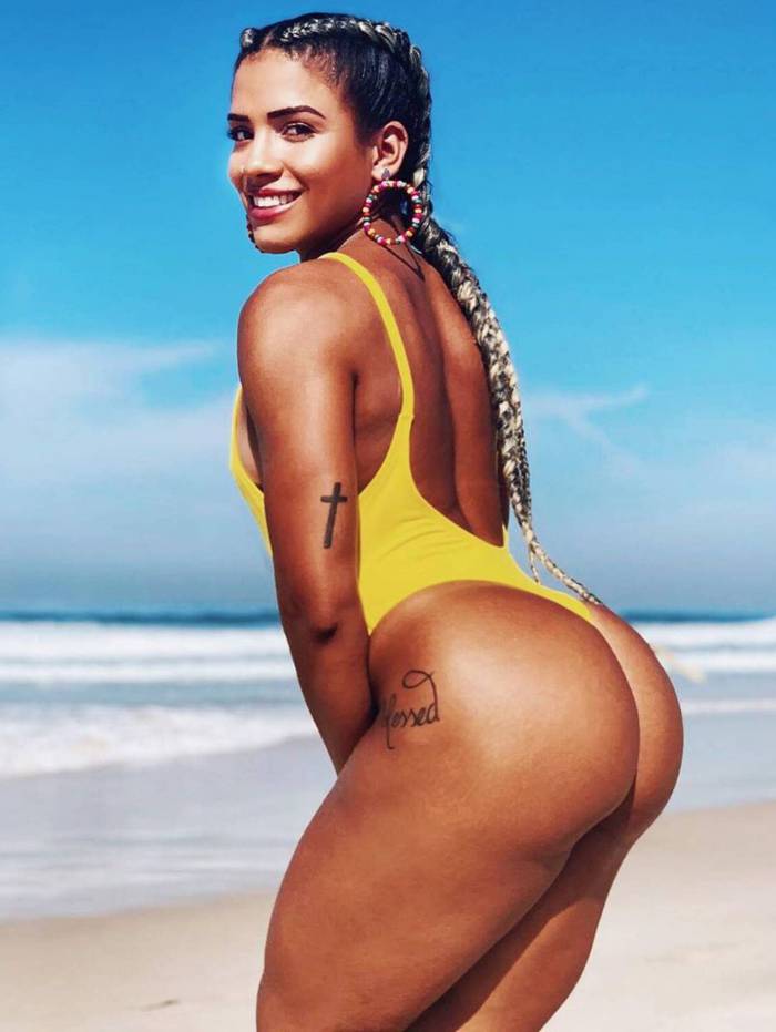 Dhullyana Dutra

