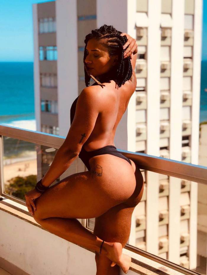 Dhullyana Dutra
