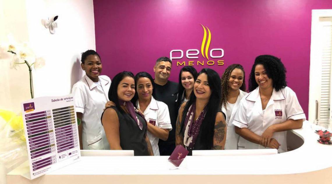 Antonio Carlos e colaboradoras 