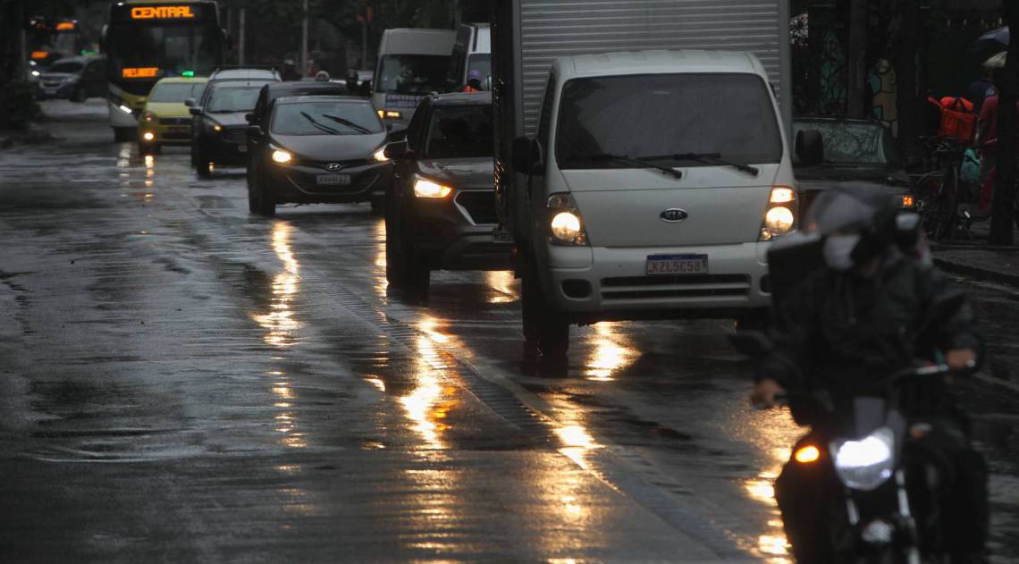 Temperatura Despenca No Rio E Frente Fria Pode Durar Até Terça Feira Com Chuva Rio De Janeiro