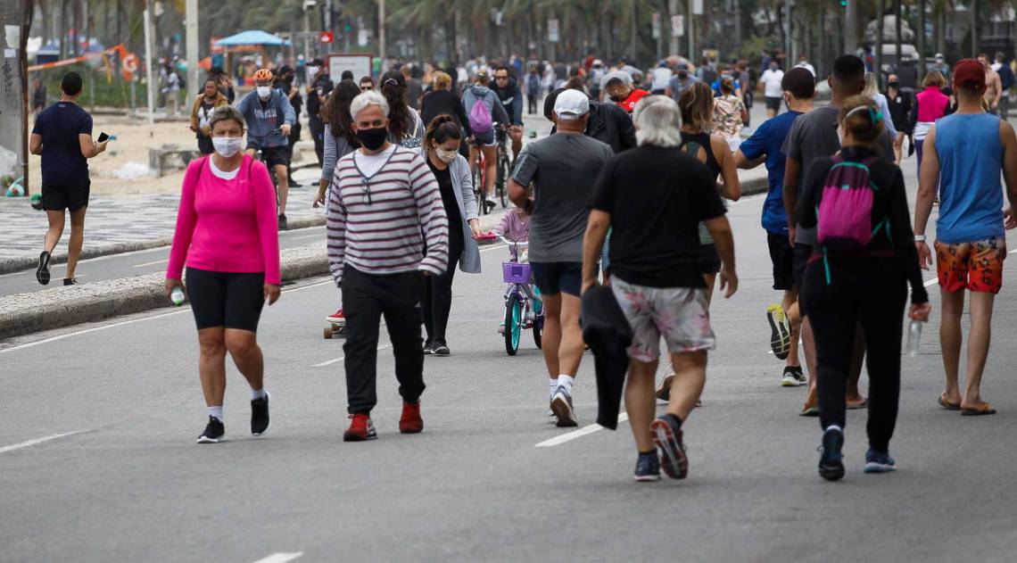 Rio de Janeiro - RJ - 23/08/2020 - Climatempo domingo nublado e frio na orla de Ipanema - Foto Gilvan de Souza / Agencia O Dia