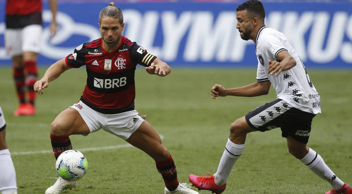 Perdemos dois pontos. O Flamengo tem que ganhar todos os jogos', diz Dome  após empate nos acréscimos