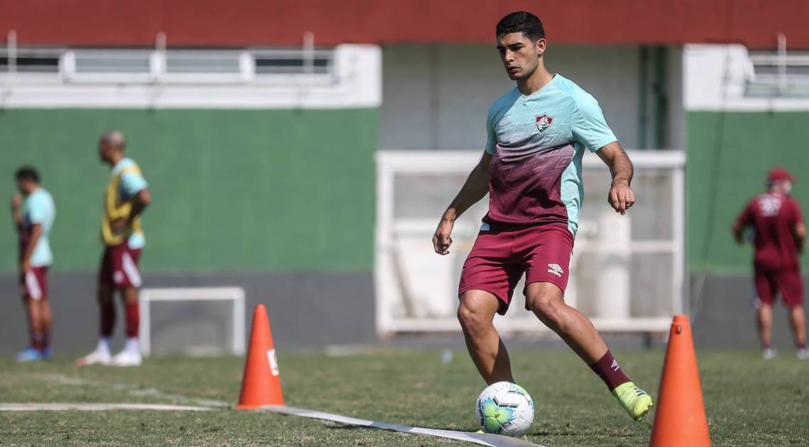 Michel Ara&uacute;jo 