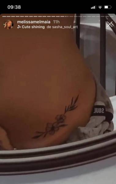 Mel Maia faz duas tatuagens
