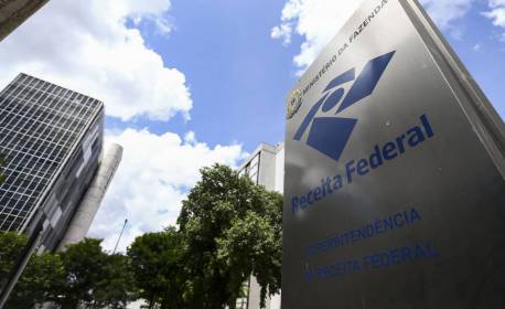 Receita Federal anuncia aplicativo de agendamento para atendimento presencial