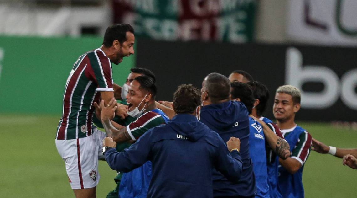 Nenê comemora o primeiro gol na vitória do Fluminense sobre o Figueirense