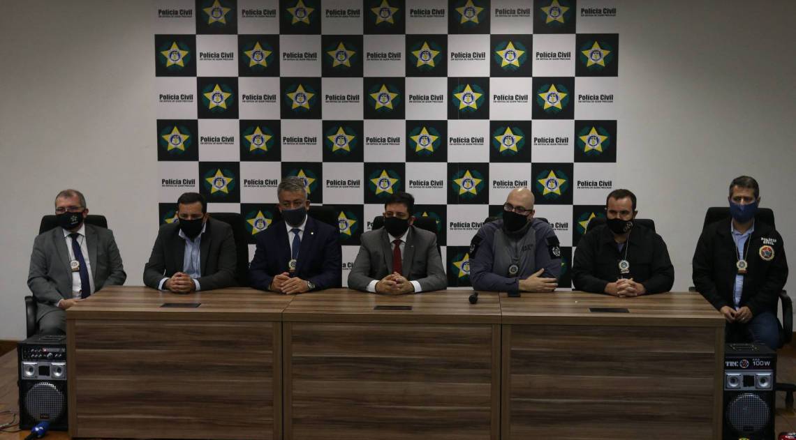 Coletiva da Opera&ccedil;&atilde;o Espoliador  - Cl&eacute;ber Mendes