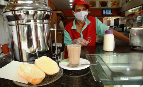 Café e pão na chapa tiveram alta de 208% e 200%, respectivamente, em 2021 no Rio