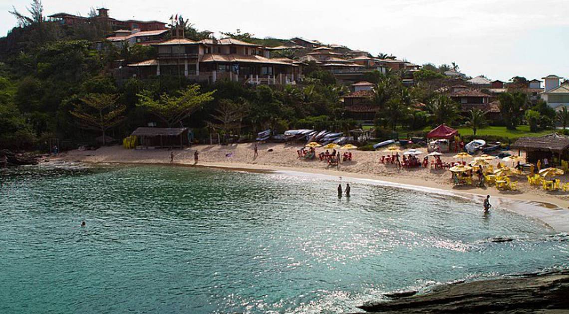 Praia da Ferradurinha em Búzios - barracas e quiosques  - Imagem de internet 