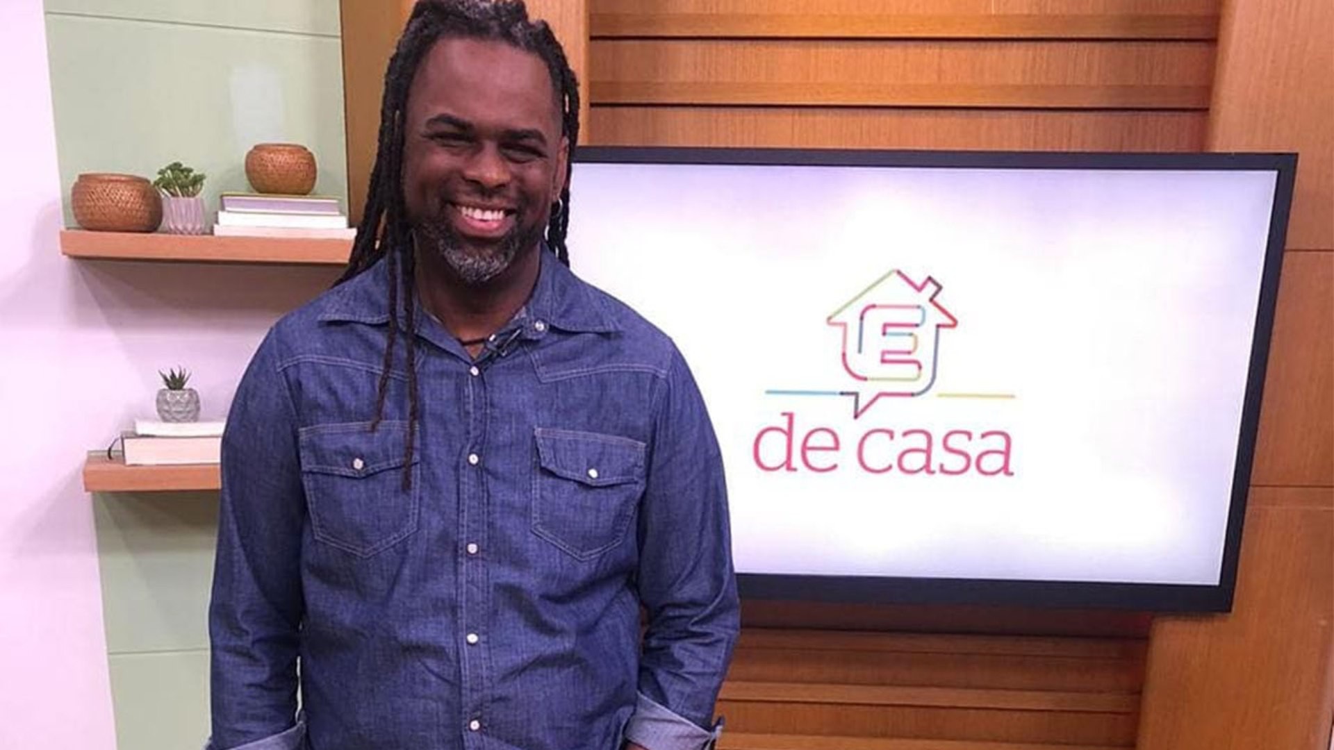 Manoel Soares irá apresentar o 'É de Casa'
 - Reprodução/Instagram