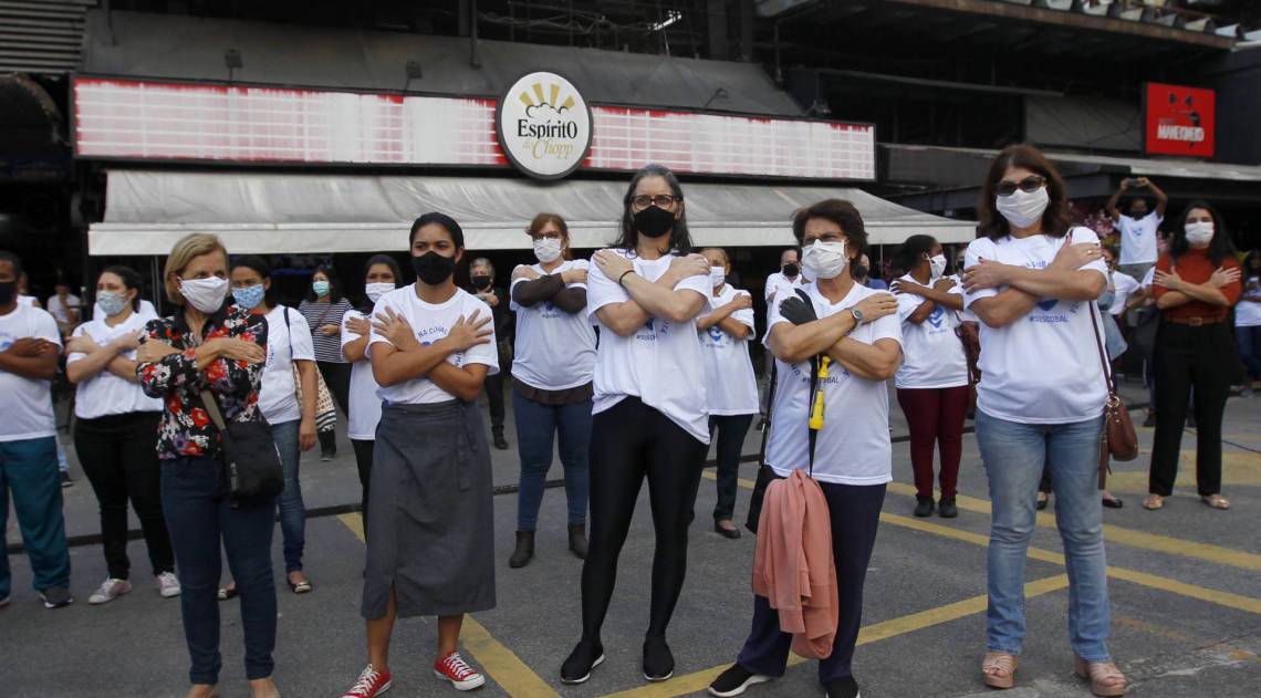 Rio de Janeiro 27/08/2020 - Foi realaizado um ato de abraco em torno do Mercado da Cobal no Humaitá. Foto: Luciano Belford/Agencia O Dia