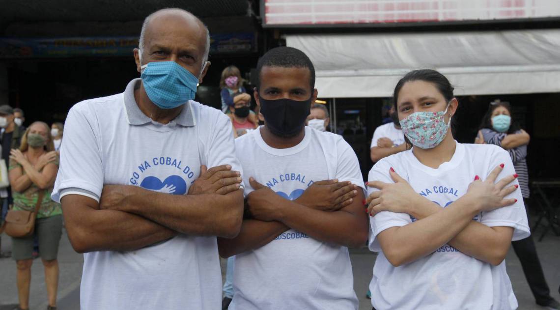 Rio de Janeiro 27/08/2020 - Foi realaizado um ato de abraco em torno do Mercado da Cobal no Humaitá. Foto: Luciano Belford/Agencia O Dia