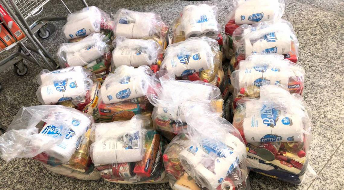 Dinheiro arrecadado foi revertido em 52 cestas b&aacute;sicas, 2,5 toneladas de alimentos e 36 litros de &aacute;lcool gel