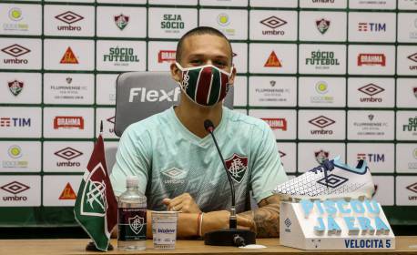 Fluminense deve ter Luiz Henrique e Calegari à disposição contra o São Paulo