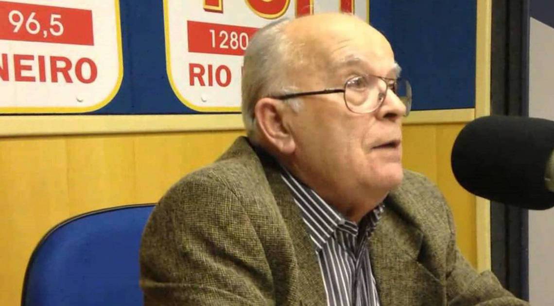 Ele passou por v&aacute;rias r&aacute;dios, incluindo a R&aacute;dio Globo, antes de se dedicar &agrave; Tupi - Reprodu&ccedil;&atilde;o/YouTube/M&iacute;dia de Verdade