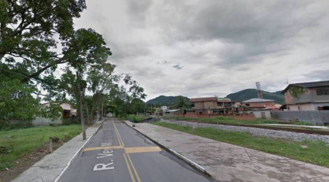 O caso aconteceu na noite da última sexta-feira na Rua Vereador Moacyr Pimentel, em Guapimirim  - Google / Reprodução 