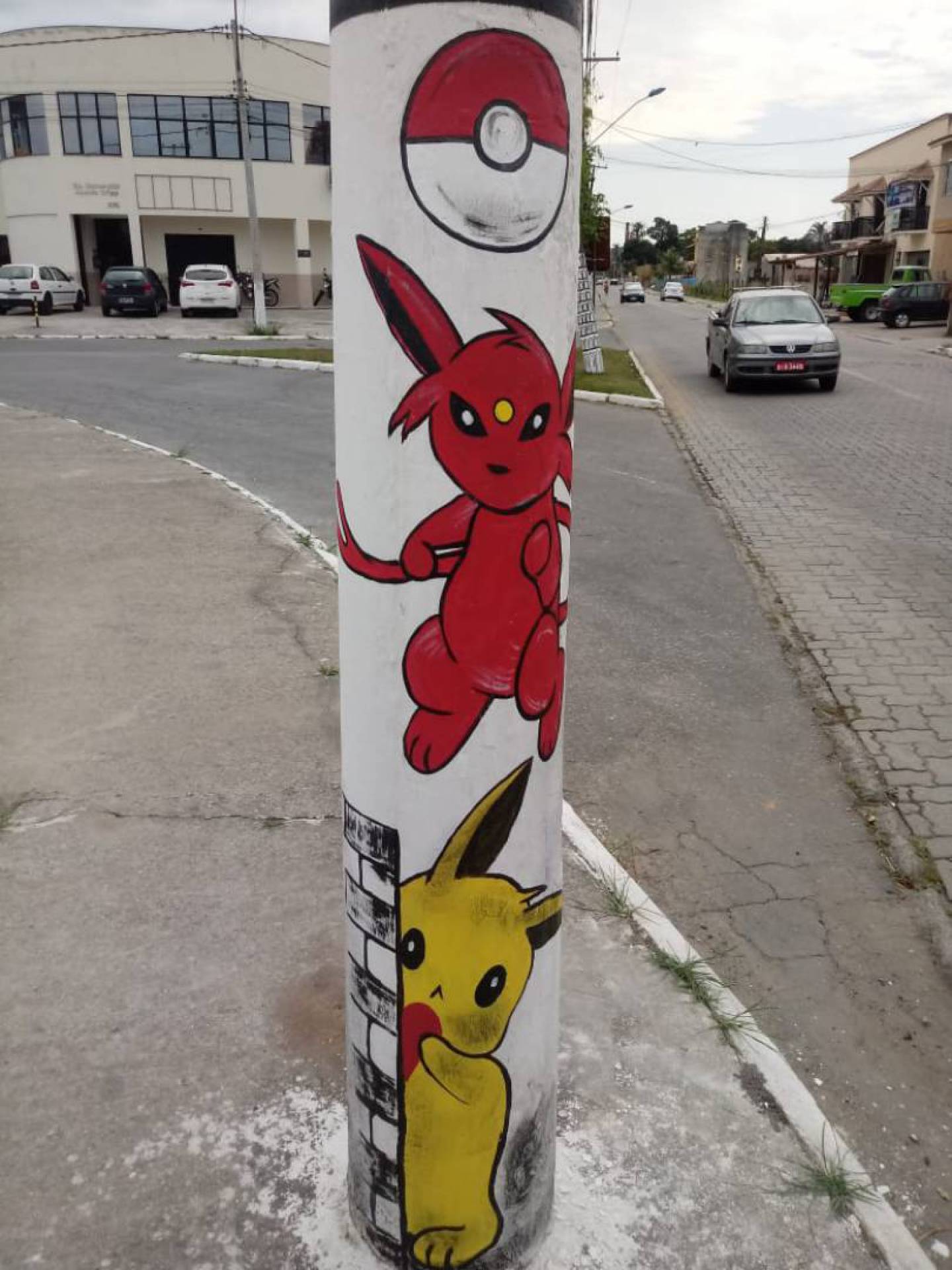 Pintura em poste de Porto Real