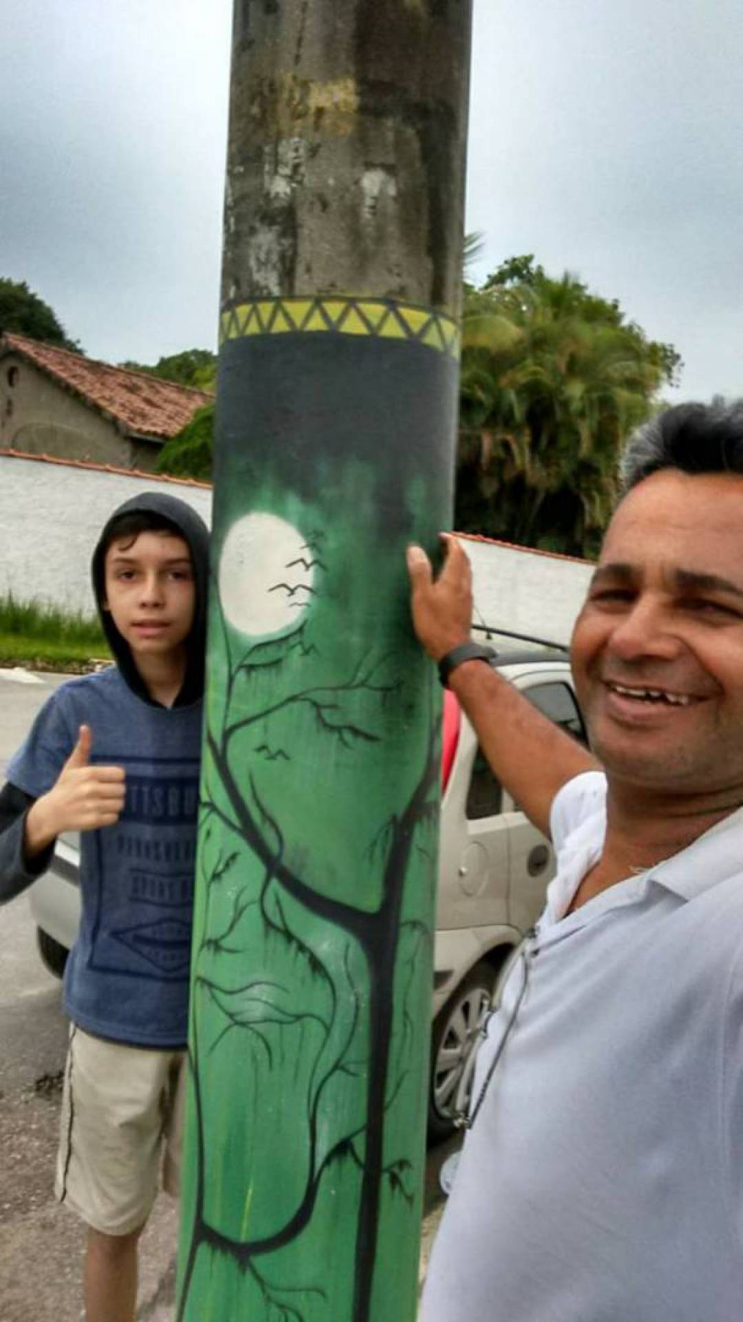 Pintura em poste de Porto Real